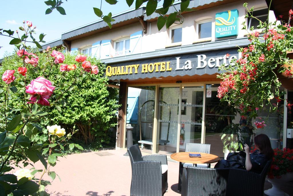 La Berteliere, The Originals Relais Hotel Saint-Martin-du-Vivier Exterior foto